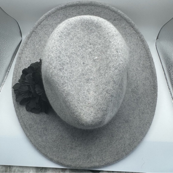 Tart 100 Percent Wool Gray Wide-Brim Fedora Hat w Removable Black Flower One Sz main image 4